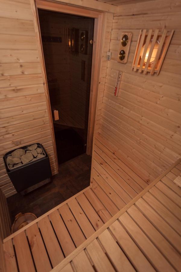 Ilodge Ultra Louth  Bagian luar foto