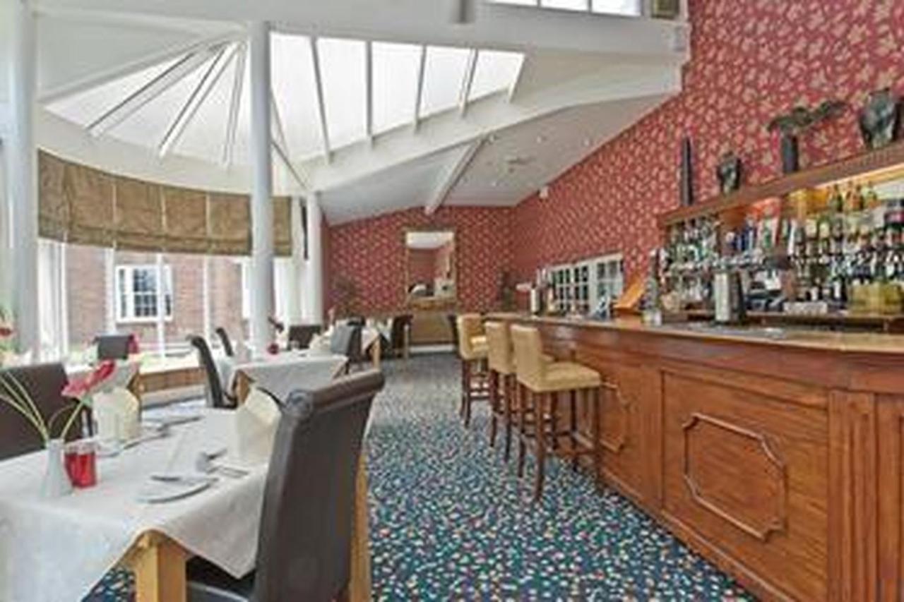Ilodge Ultra Louth  Bagian luar foto